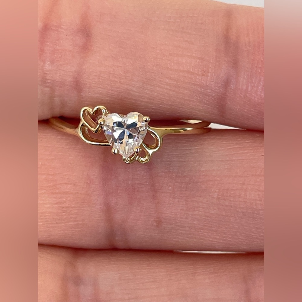 10K Gold Heart CZ ring